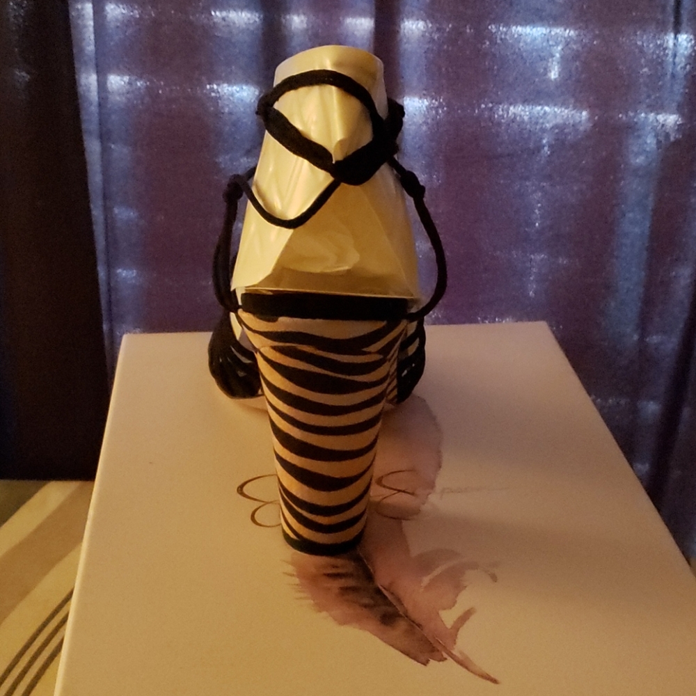 Sandals - Picture 3 of 6